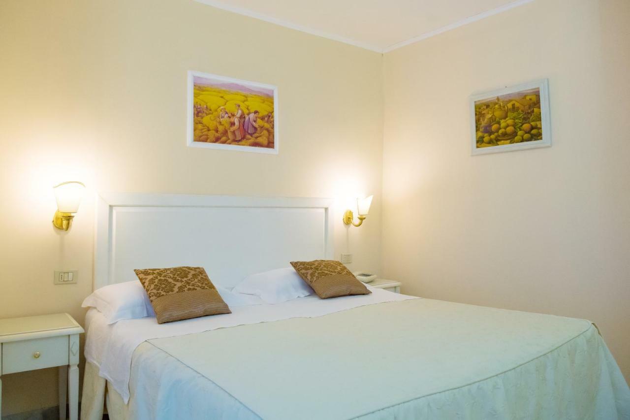 Hotel Seggio Vieste Esterno foto